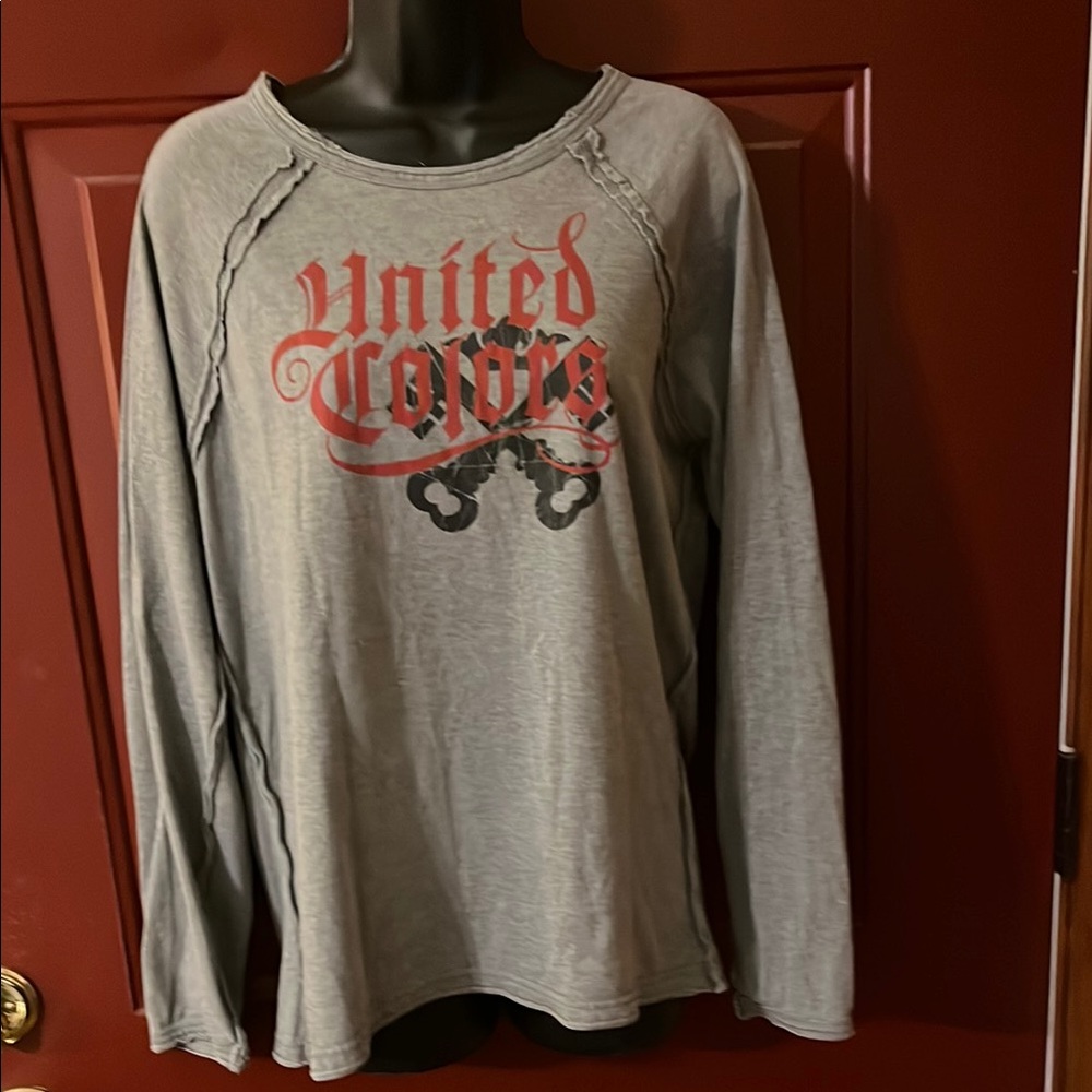 United Colors of Benetton Gray Long Sleeve Shirt with Red Print